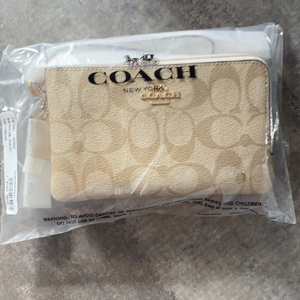Brand New Coach Wristlet